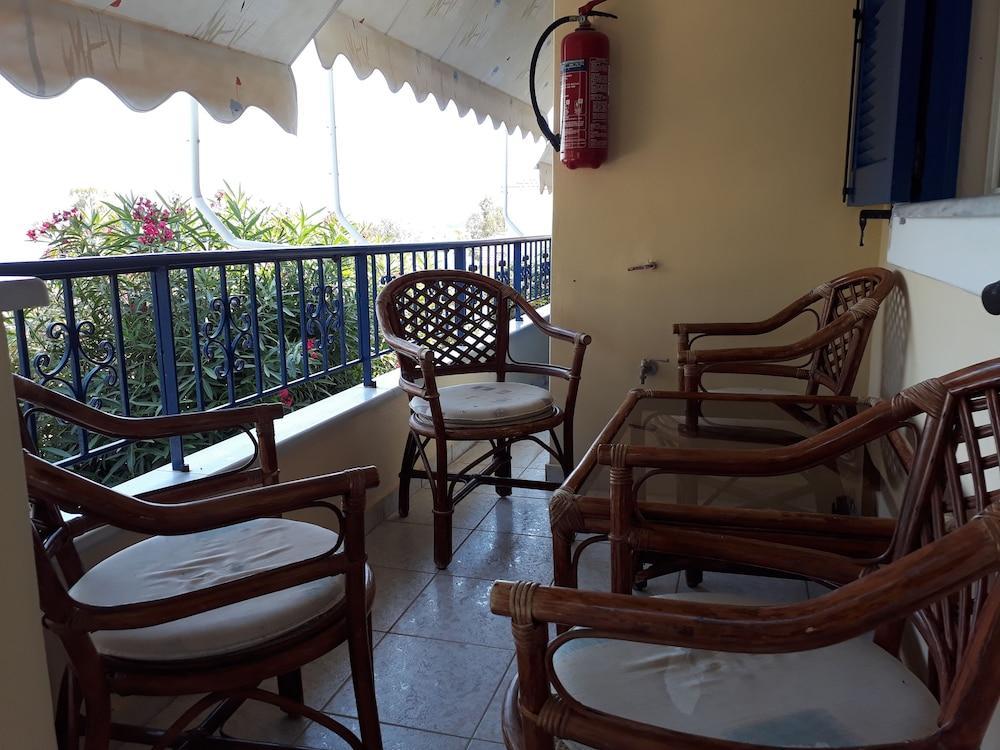 Aparthotel La Casa Di Nonna Anna Nikiana Exteriér fotografie