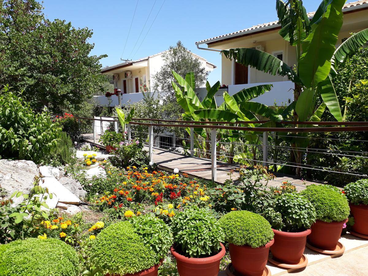 Aparthotel La Casa Di Nonna Anna Nikiana Exteriér fotografie